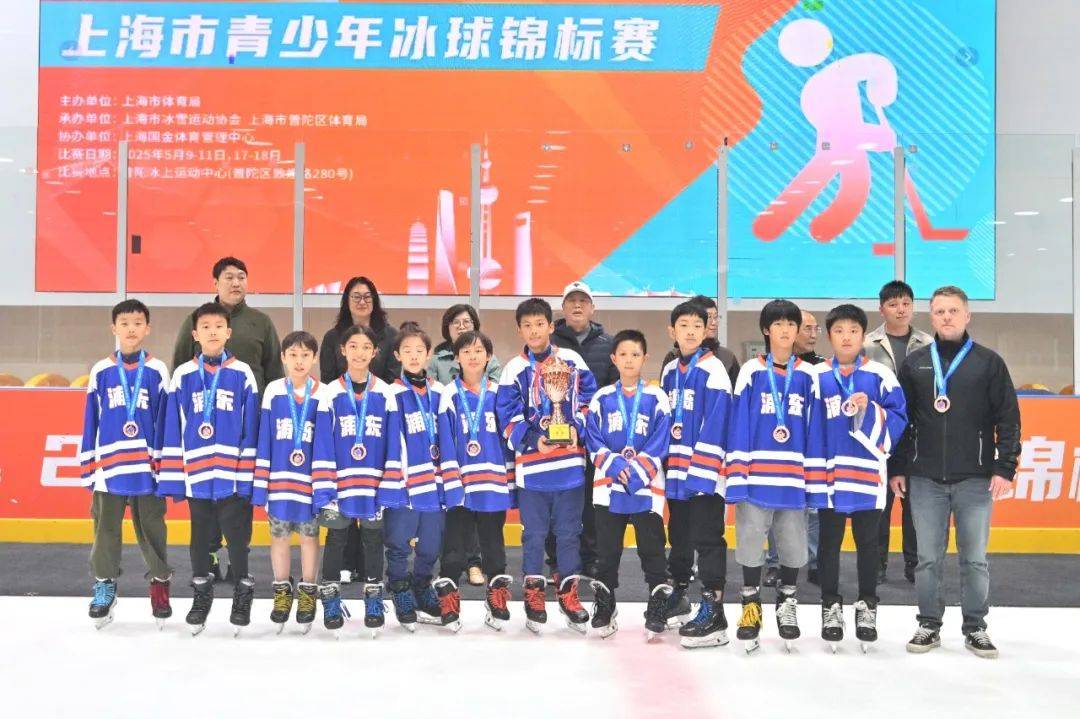 冰球再创历史，冠军实至名归的简单介绍