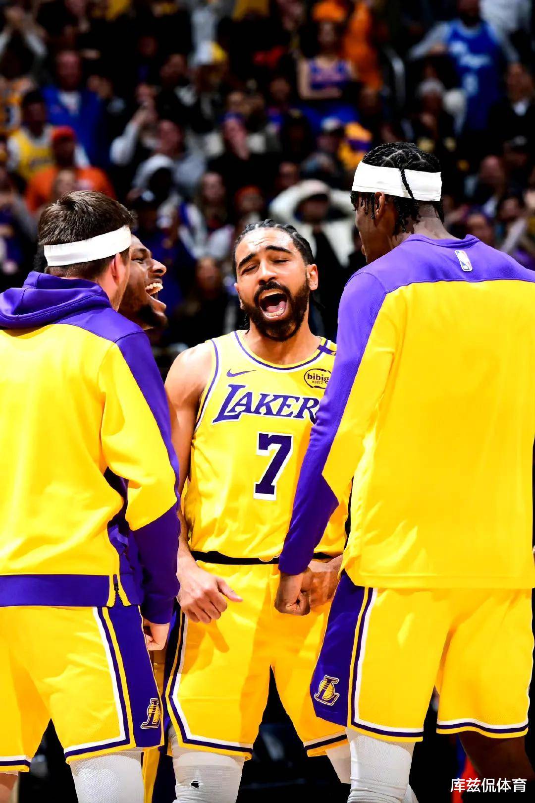 S赛战术调整奏效，成功扭转局势