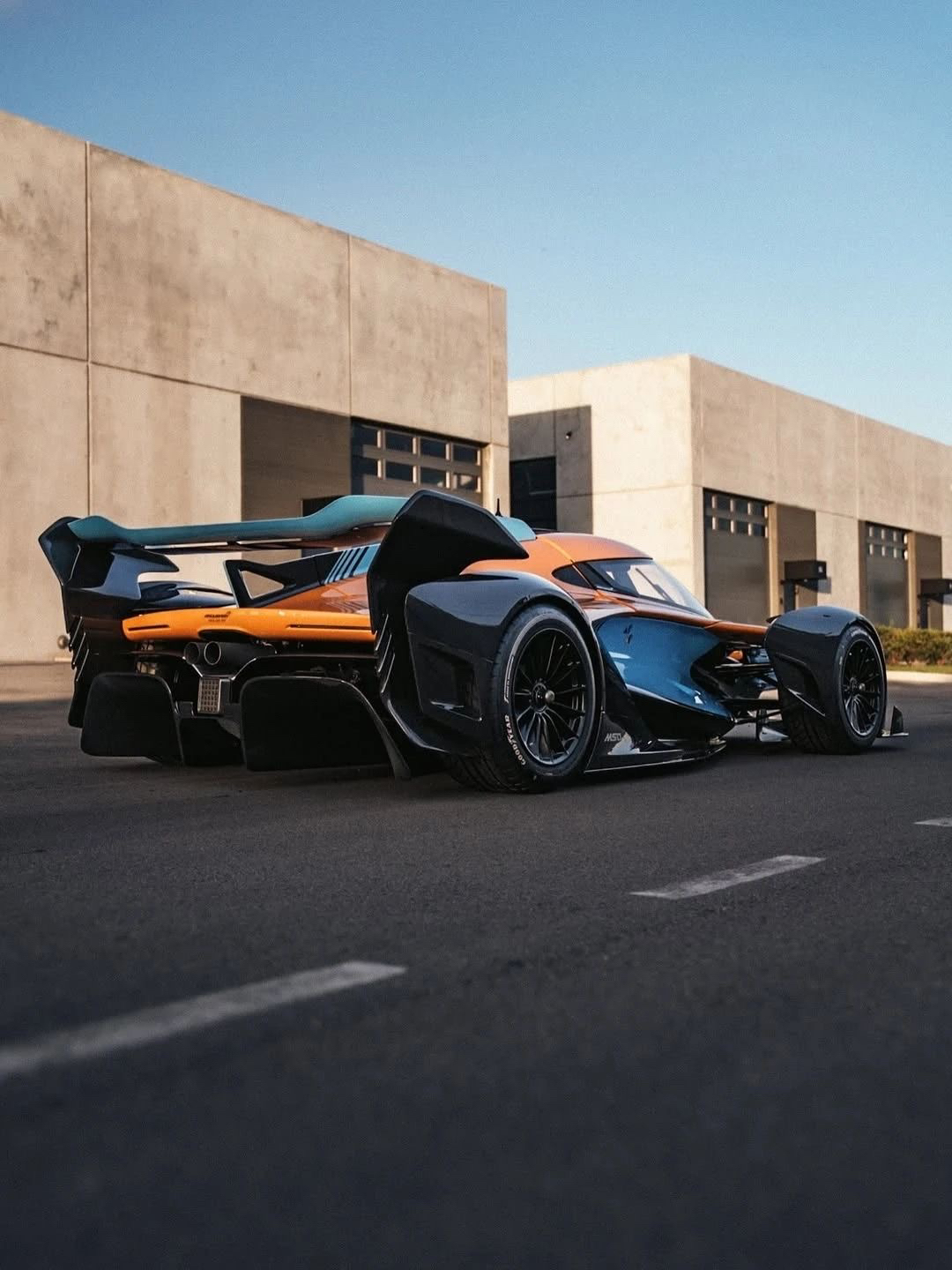 迈凯伦轻取索伯车队，诺里斯高光表现的简单介绍