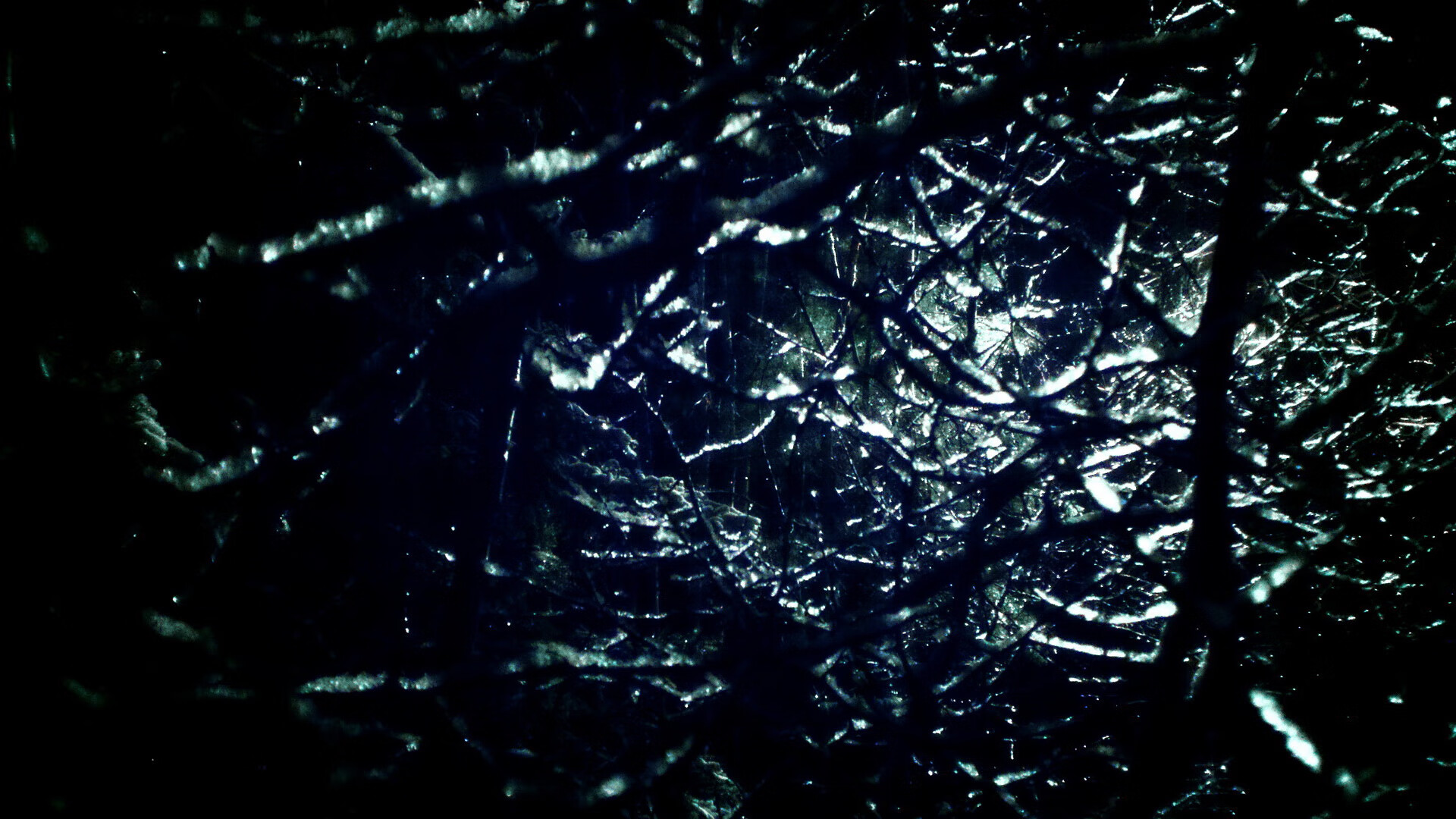 黄喜灿数据全面爆炸！闪耀英超争冠之夜，曼城惊险过关背后是亚洲之光的无声反击