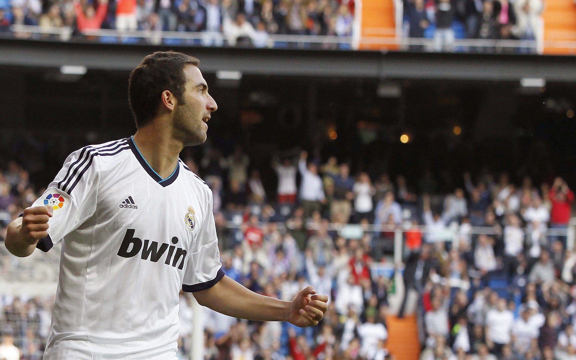 福登一剑封喉定江山,拉齐奥决胜局力克喀麦隆展雄风