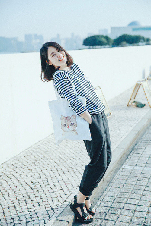 从尼斯血拼到那不勒斯赛场,阿克的节奏完全掌控