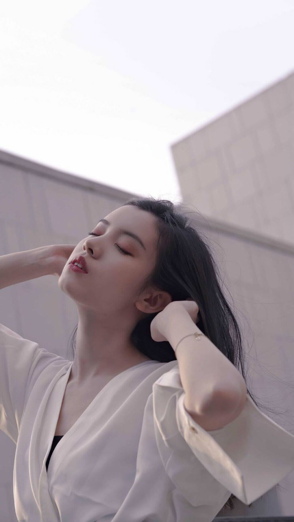微缩巨人与铁骑踏碎王朝,论舞台之上的逆袭之魂