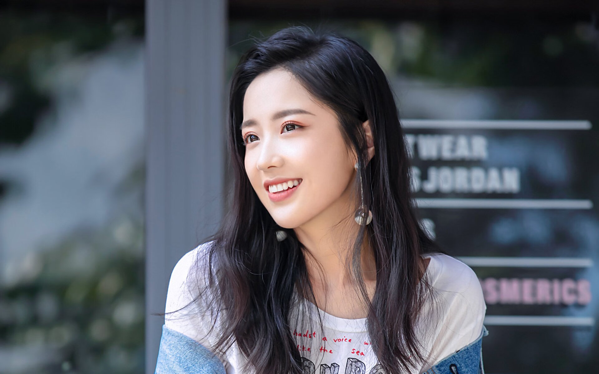 铁幕下的桑巴，当伊朗的波斯战车碾过巴尔干，罗德里戈在冷雨中独舞